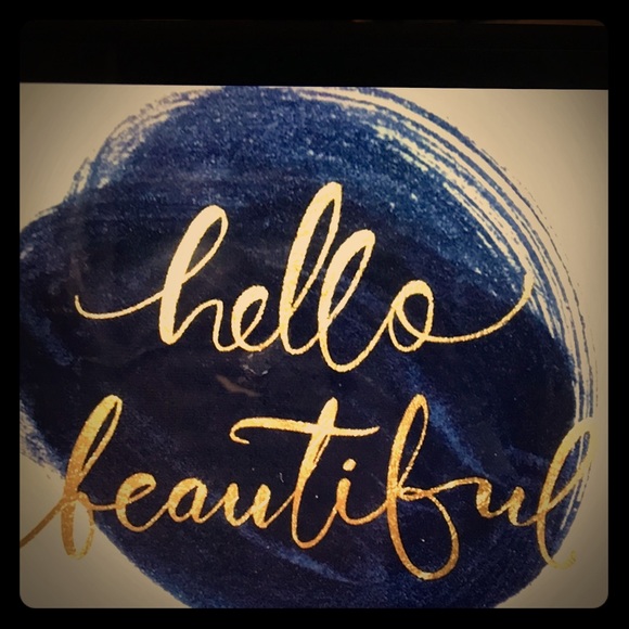 WELCOME TO MY CLOSET π - Picture 1 of 1